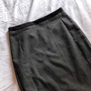 Interview/conference pencil gray skirt killer!